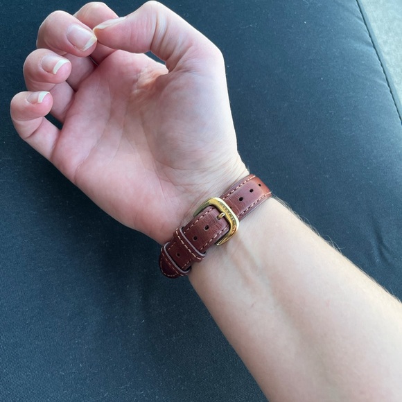 Coach Timeless Leather Watch - Picture 9 of 10